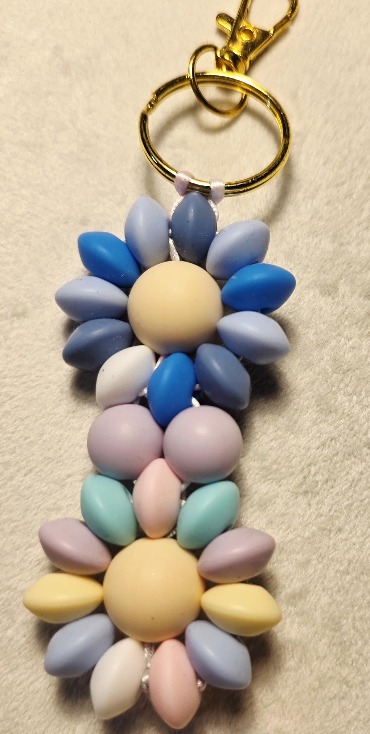 Double Daisy Pastel Silicone Bead Keychain