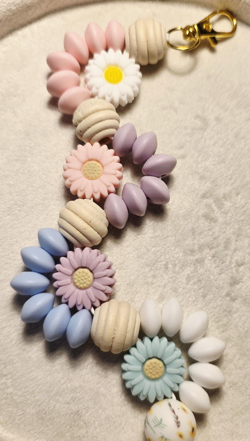 Pastel Daisy Garland Silicone Bead Keychain | Handmade in Australia