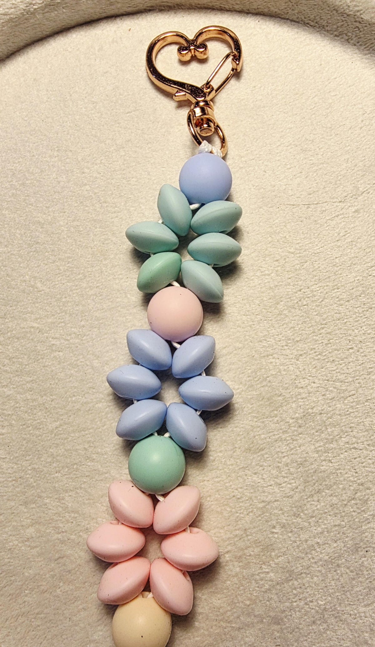 Pastel flower silicone bead keychain