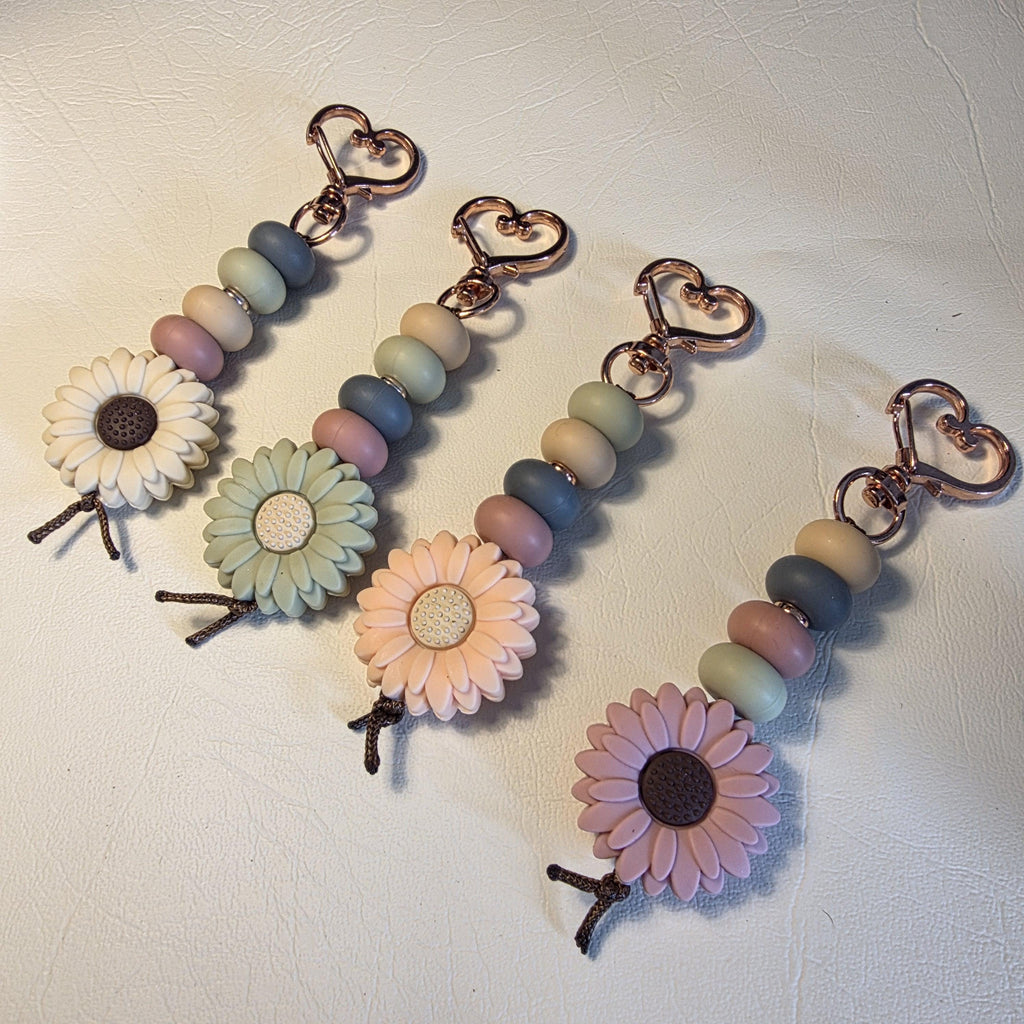 Pastel Daisy Bestie Keychain Set | Silicone Flower Bag Charms | Matching Best Friend Gifts | Handmade