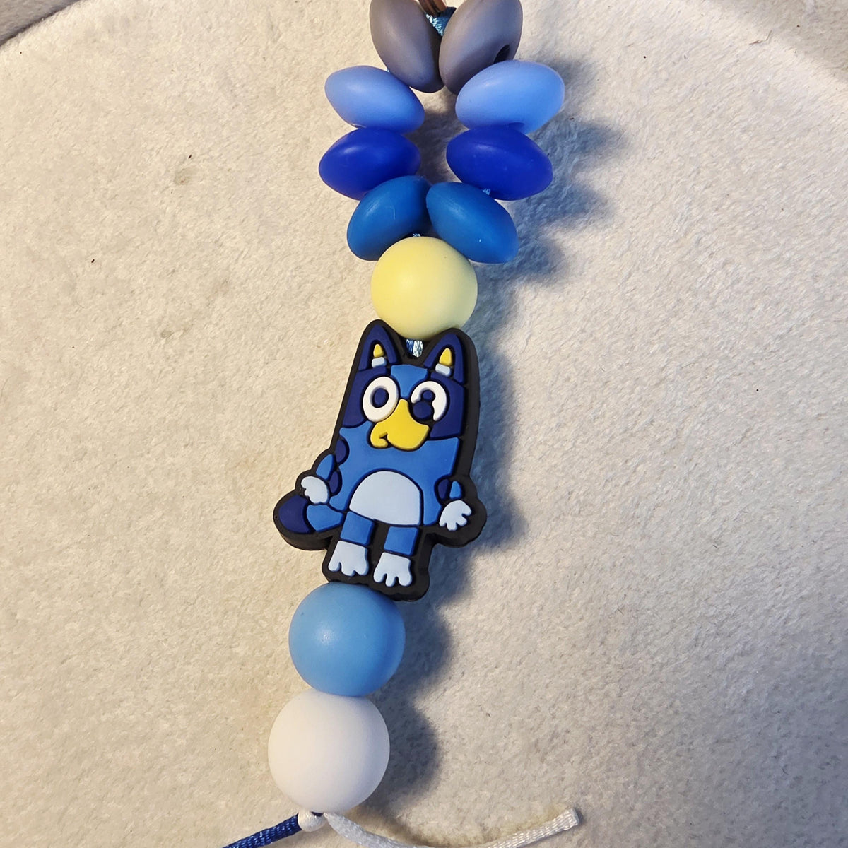 Bluey Inspired Silicone Keychain | Kids Bag Charm | Beaded Backpack Charm | Cute Kids Keyring | School Bag Accessory