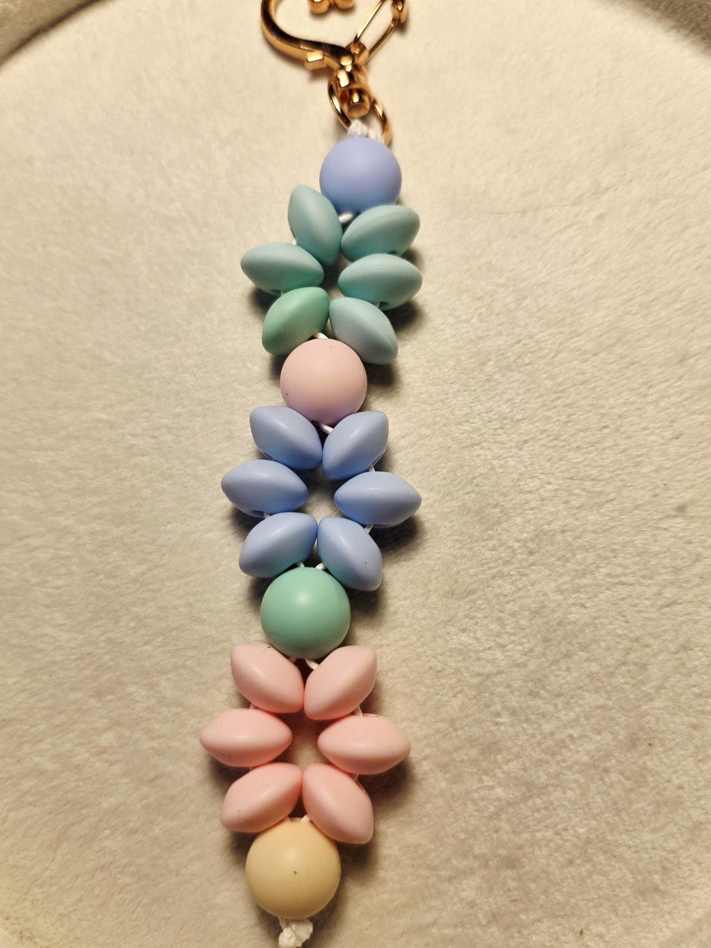 Pastel flower silicone bead keychain