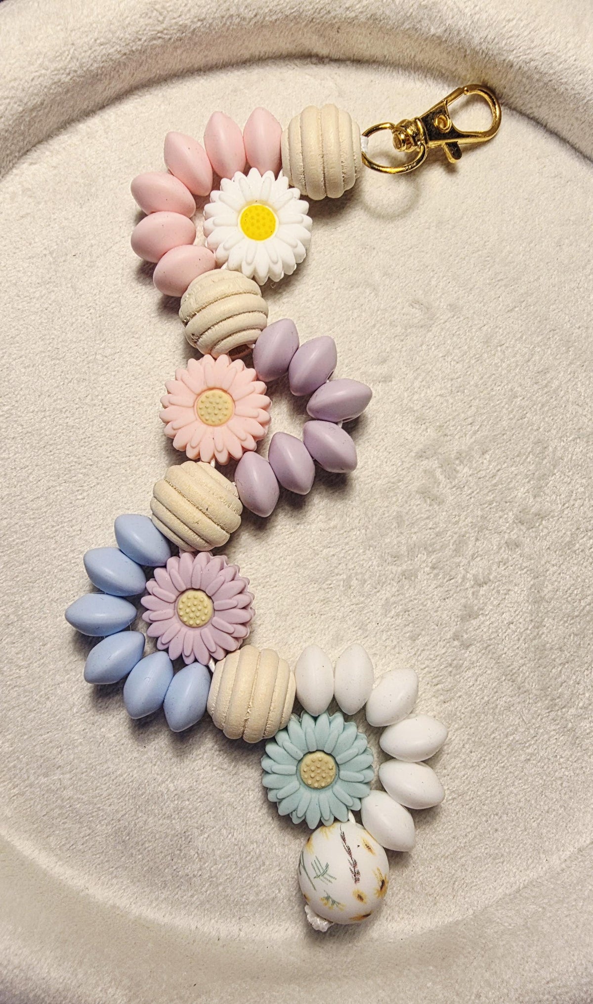 Pastel Daisy Garland Silicone Bead Keychain | Handmade in Australia